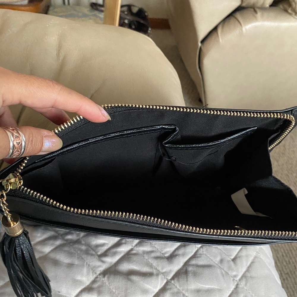 Clutch/purse - Picture 3 of 3